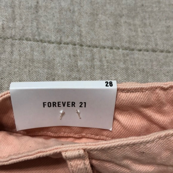 3/25🥳 NEW: FOREVER 21 | Light Pink Denim Skirt - Picture 4 of 7